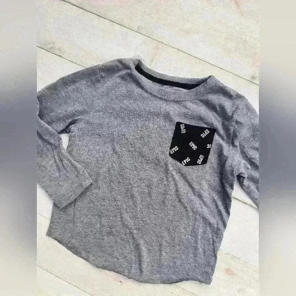 Okie Dokie Toddler Boys Epic Graphics LS Shirt Size 5T Gray - Picture 2 of 4